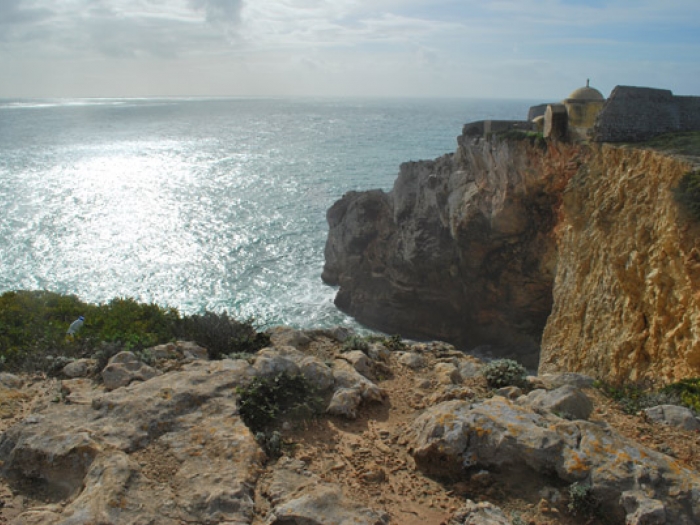 A cliff looking over the ocean.